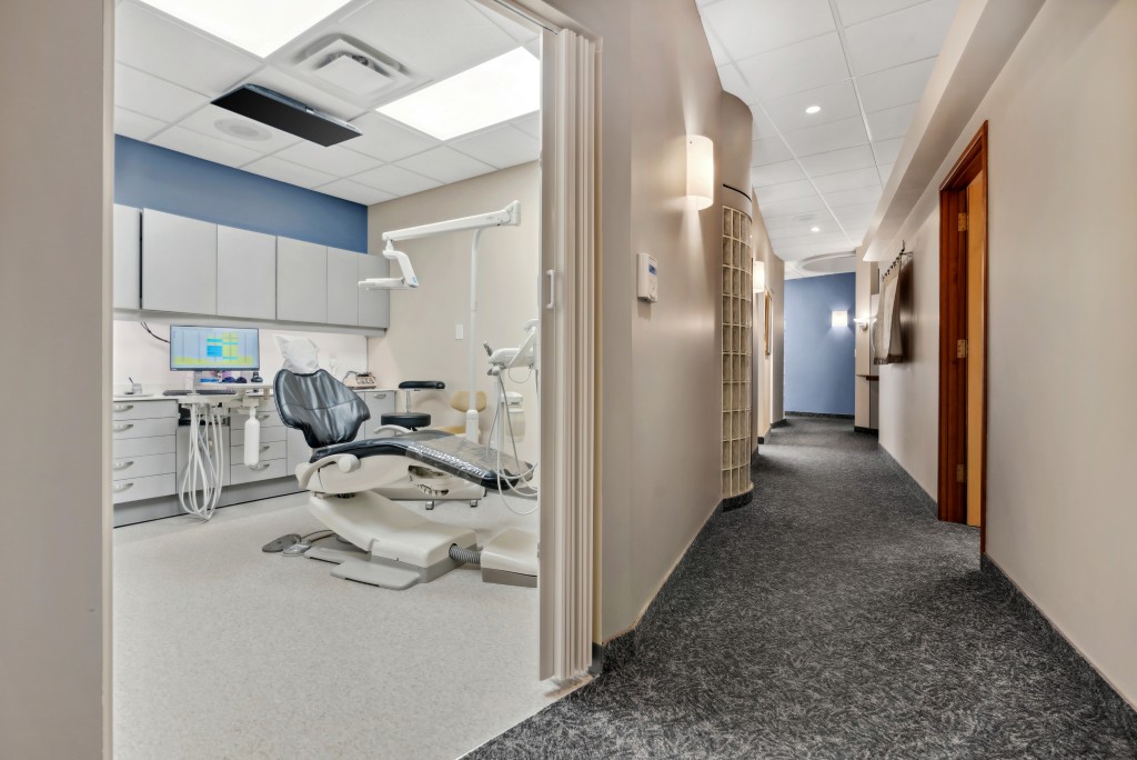 wetaskiwin dental clinic near me